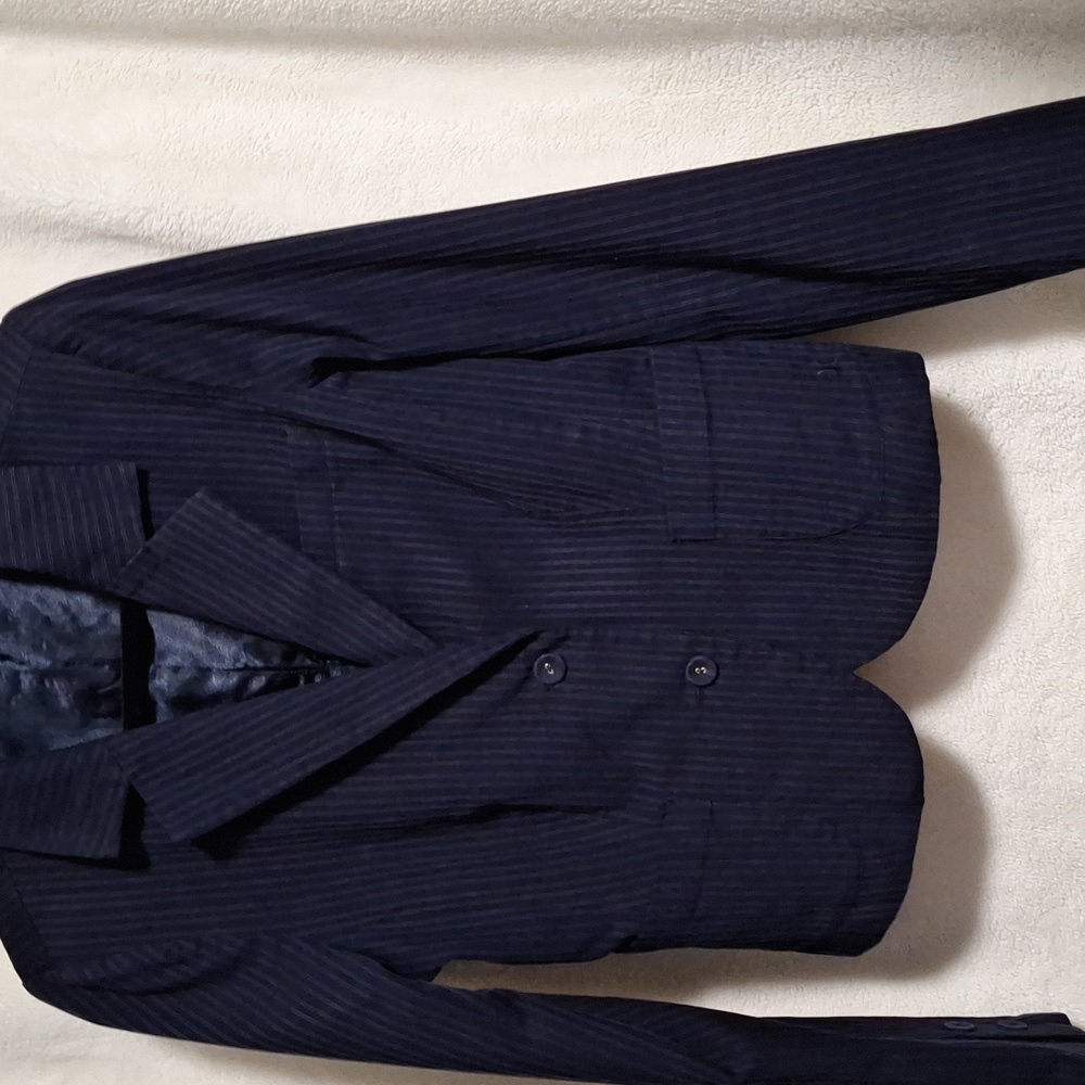 Elegant Black Jacket with Blue Peacock Embroidery - Picture 2 of 2